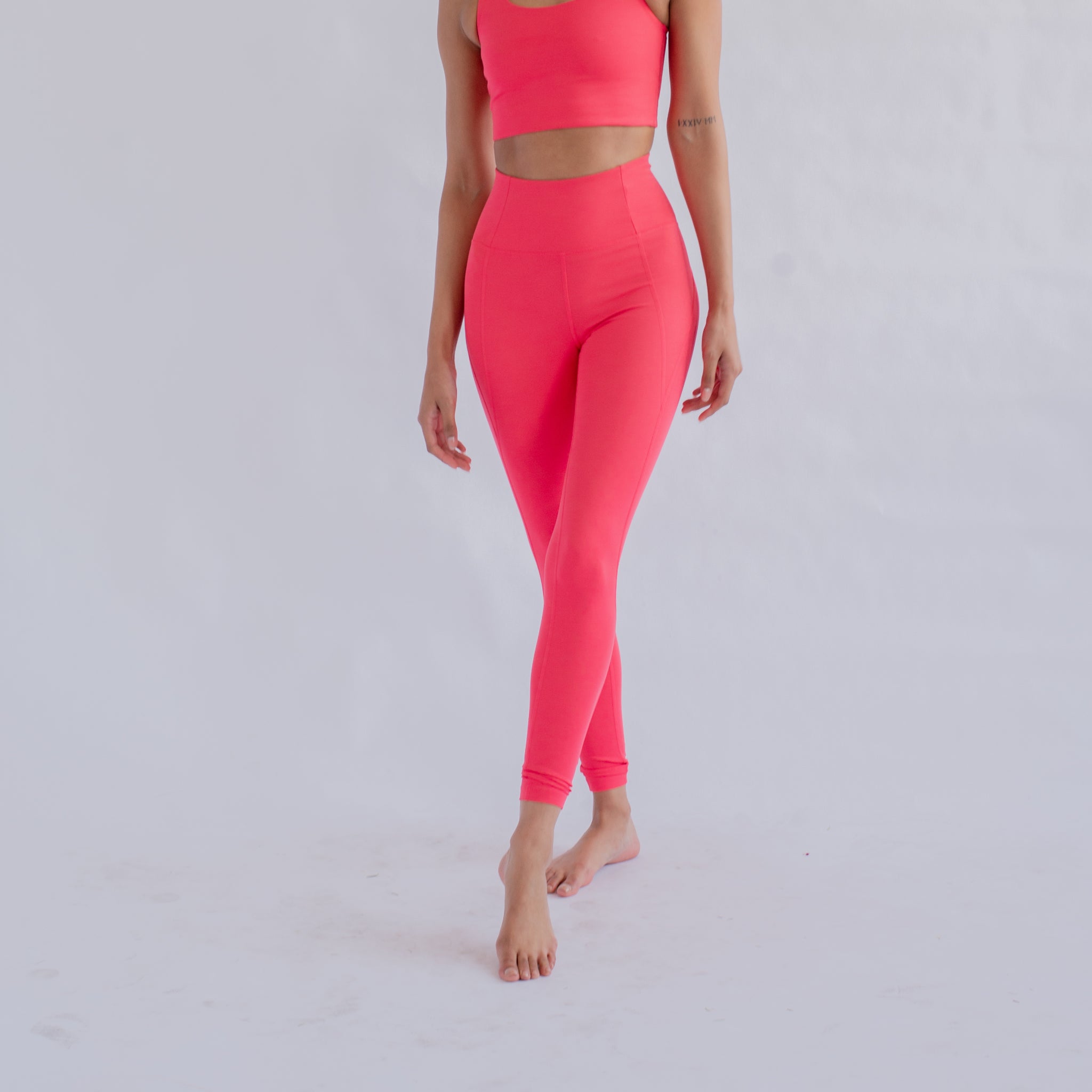 girlfriend collective, Pants & Jumpsuits, Girlfriend Collective Clay  Compression Leggings M 23 34 Inseam