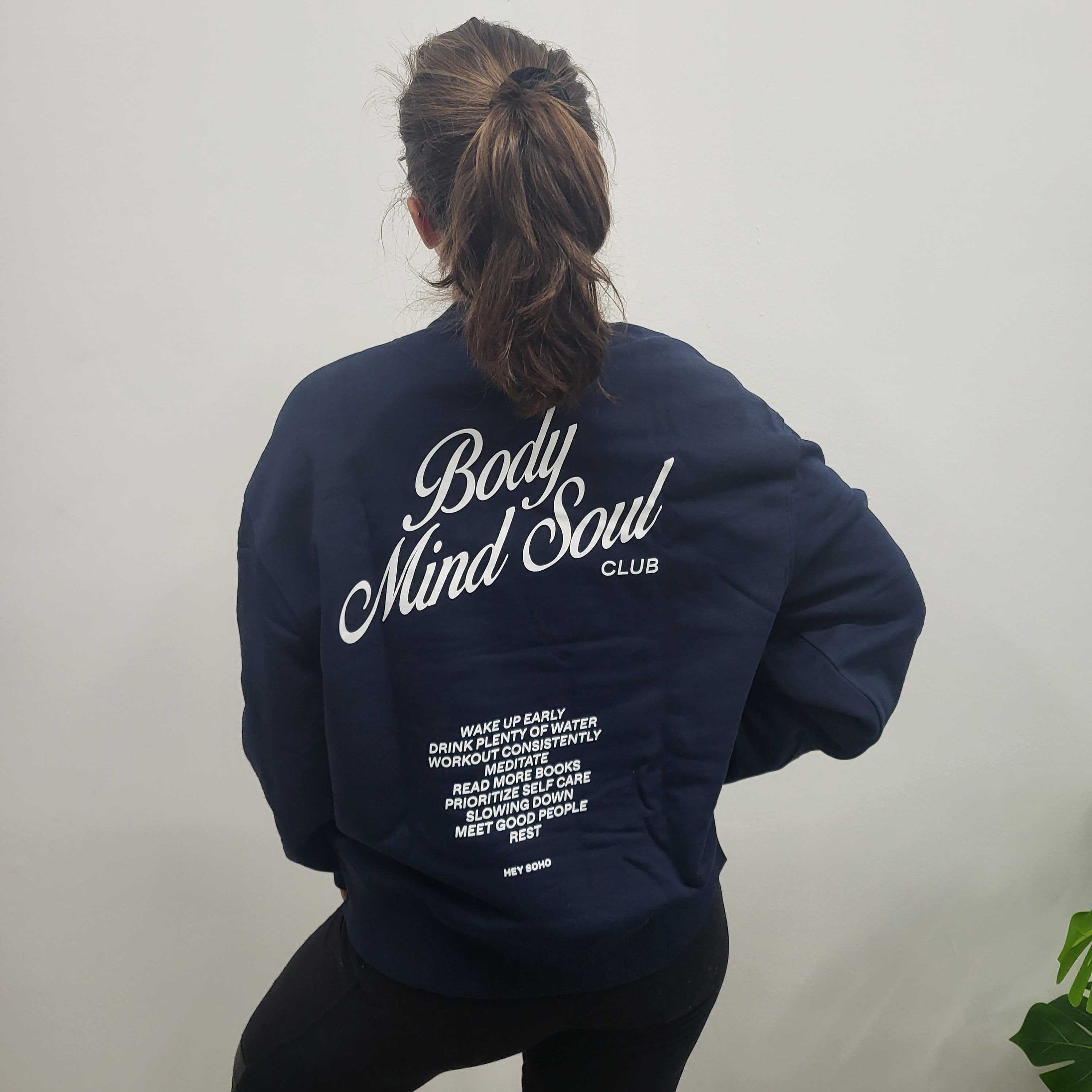 hey soho Sweater "BODY MIND SOUL"