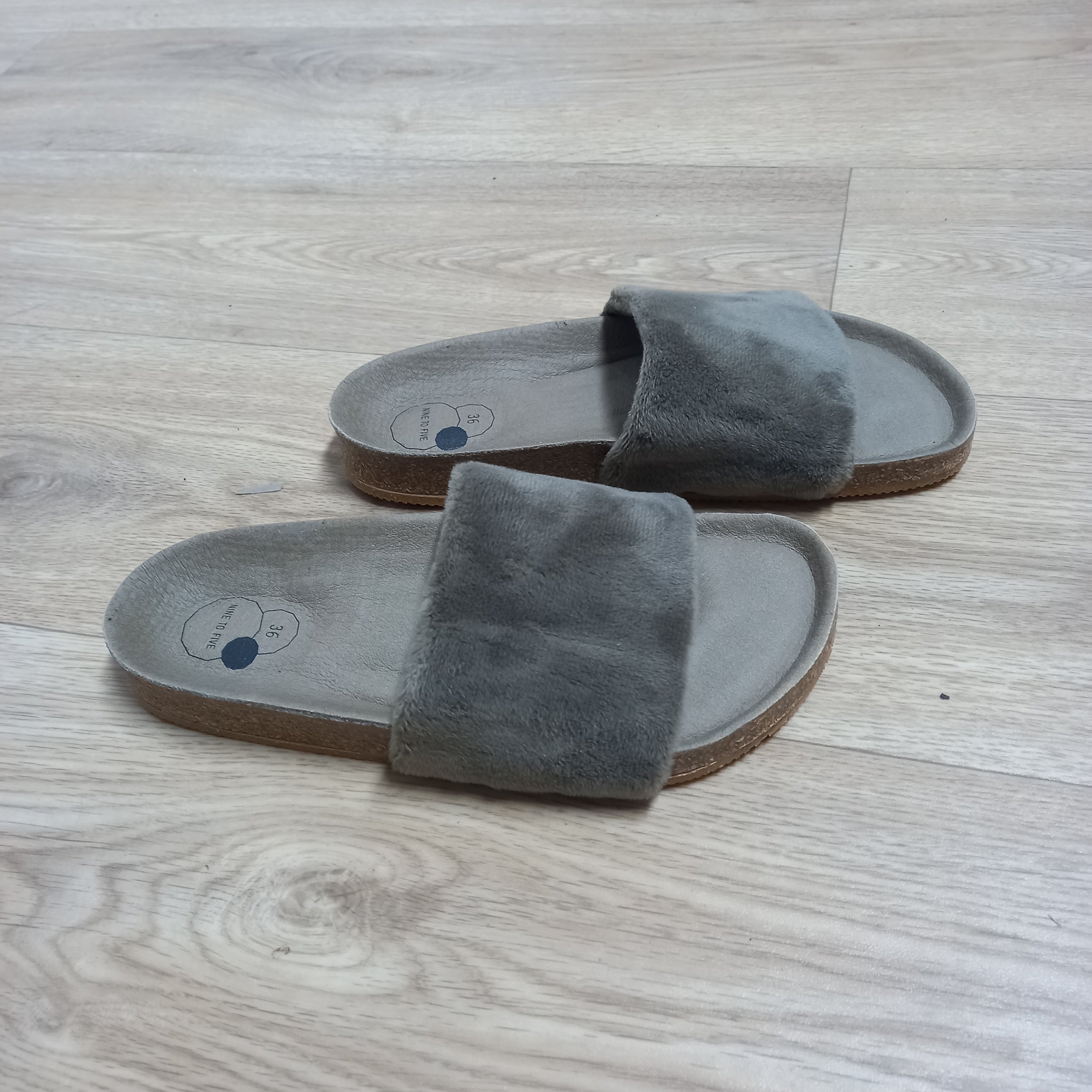 Nine to Five Slip On "Kato" - Dritte Wahl