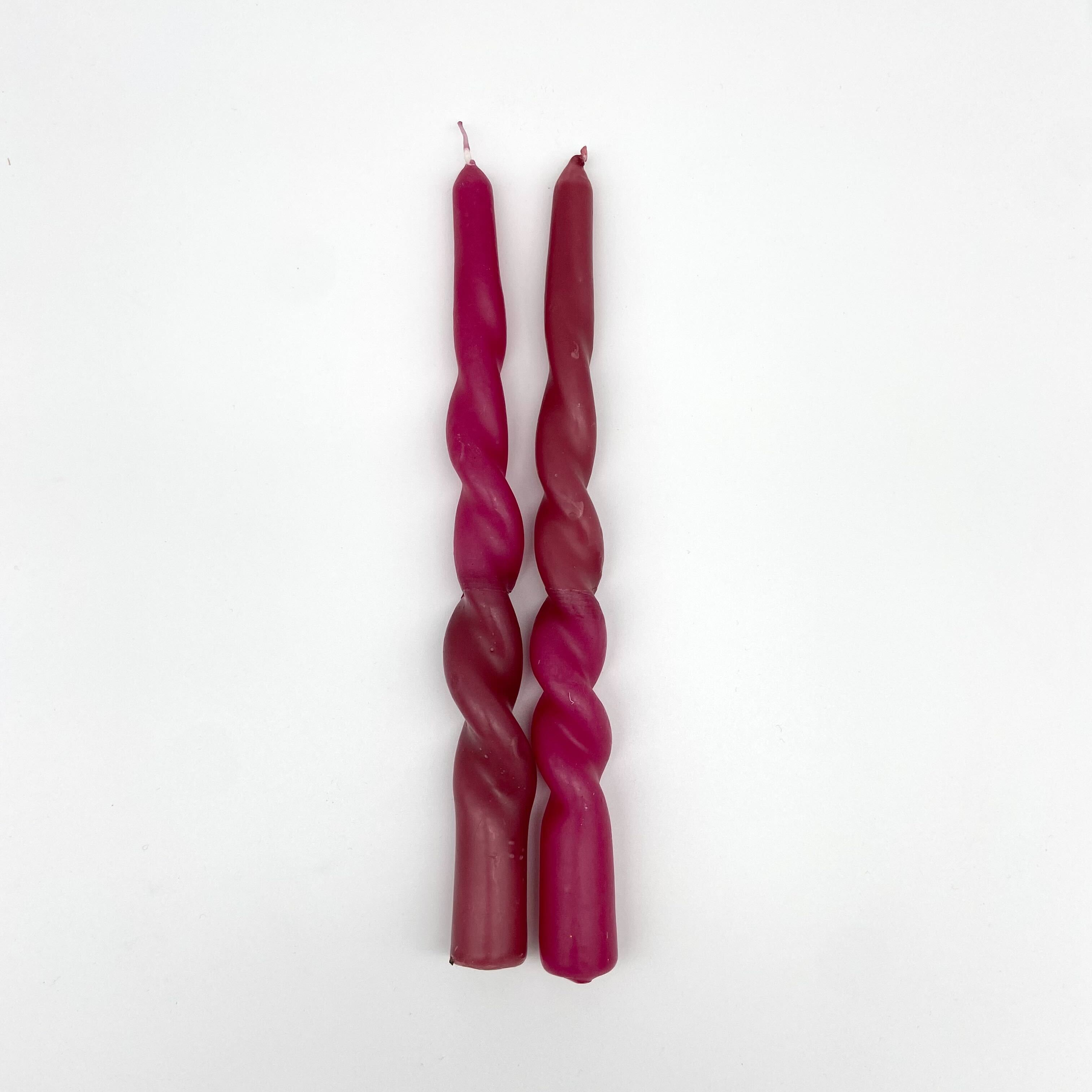 by Vivi Dip Dye Kerze Twisted Raspberry