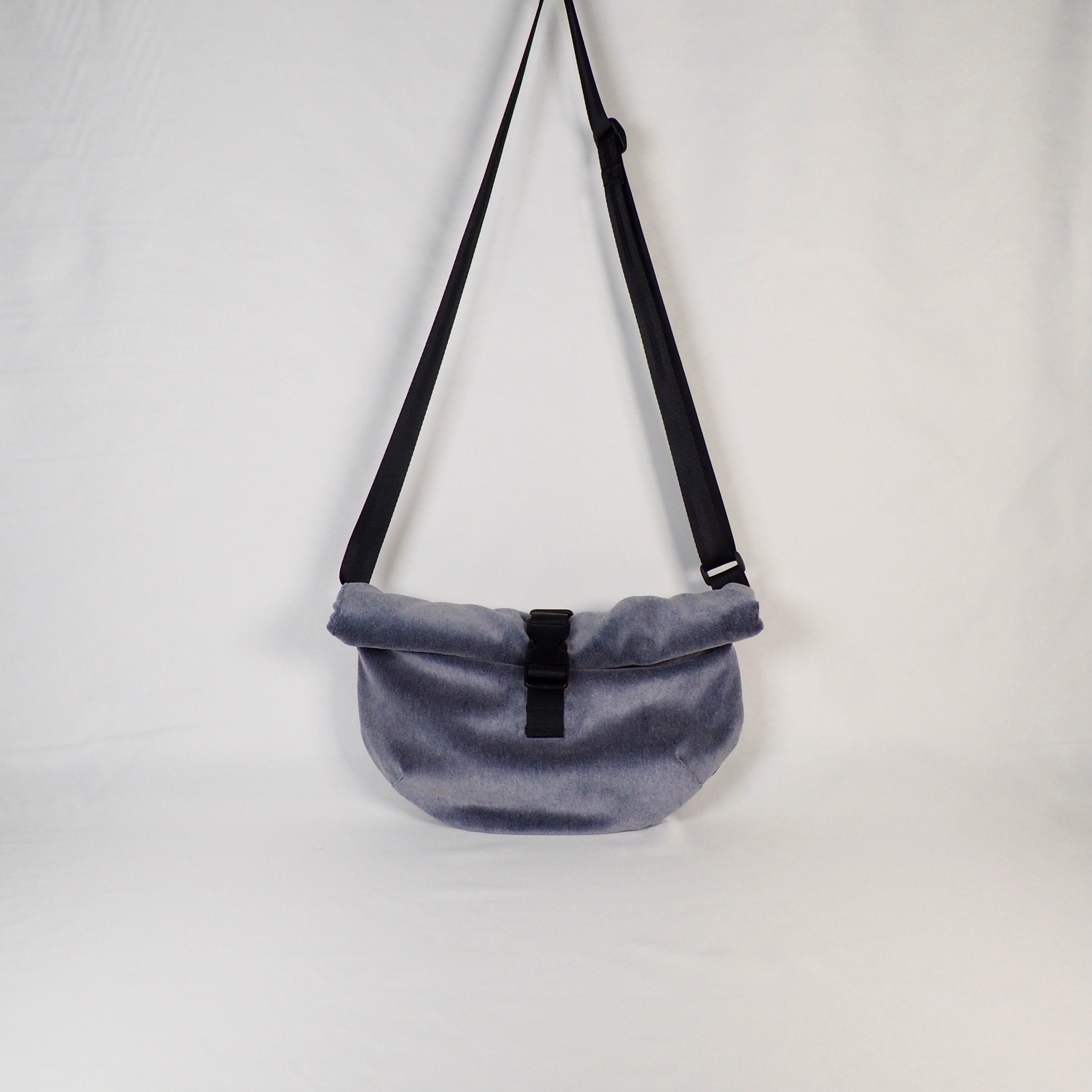 wassi handmade Bauchtasche rund