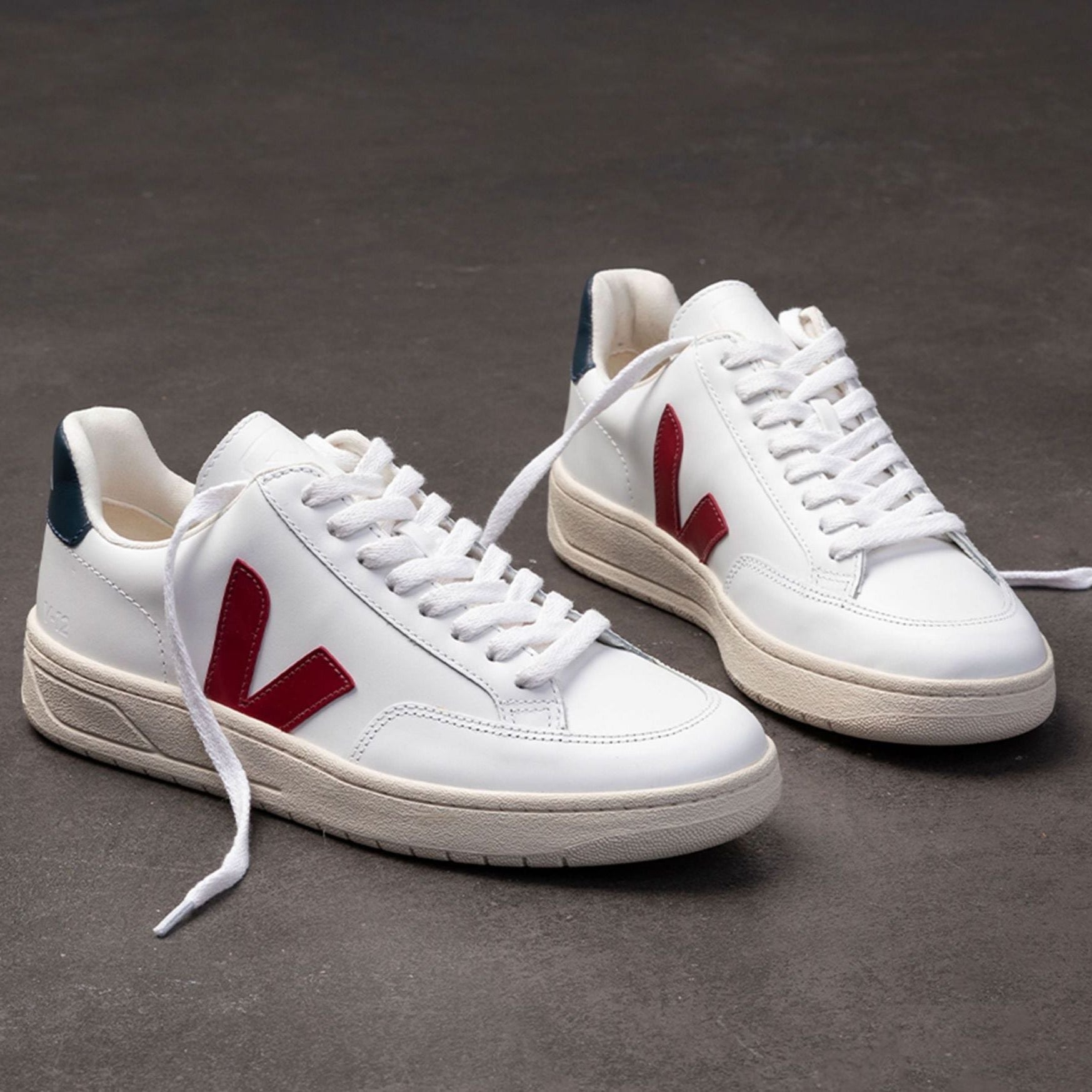 VEJA Damen Sneaker "V-12 Leather"