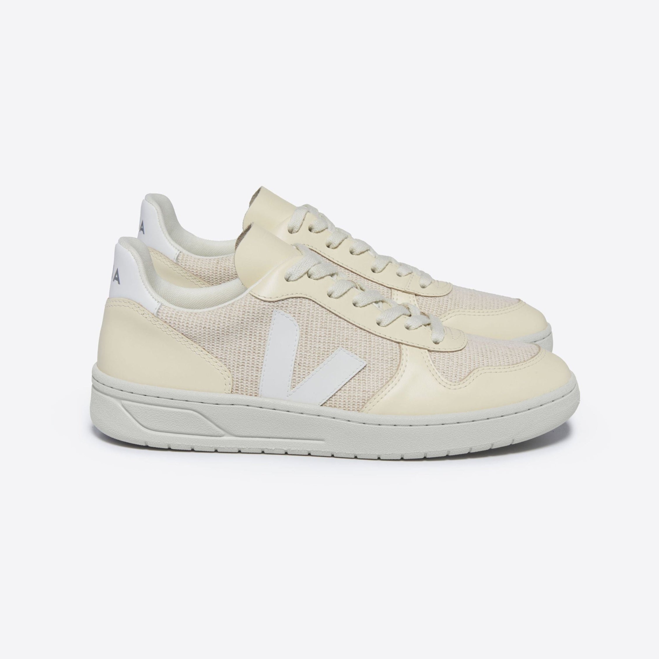 VEJA Sneaker "V-10 J-MESH"