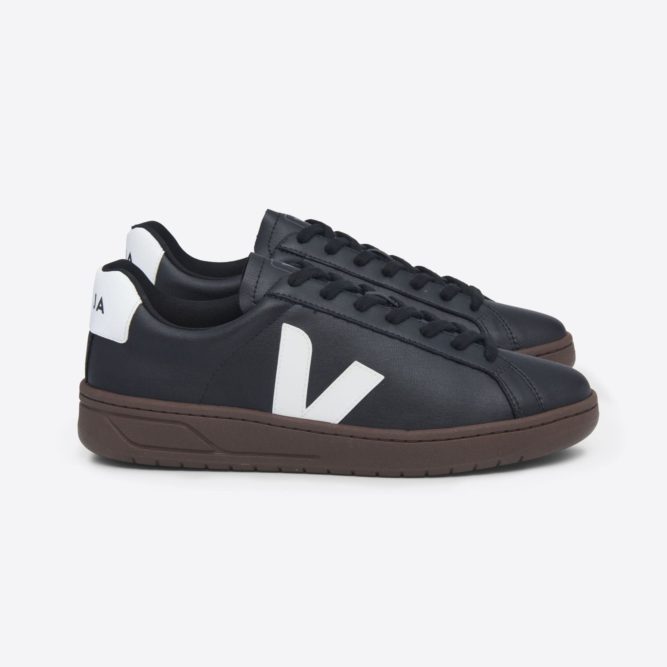 VEJA Vegane Sneaker "URCA CWL"